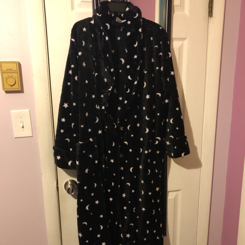Star ⭐️ 🌙 robes————- SOLD————